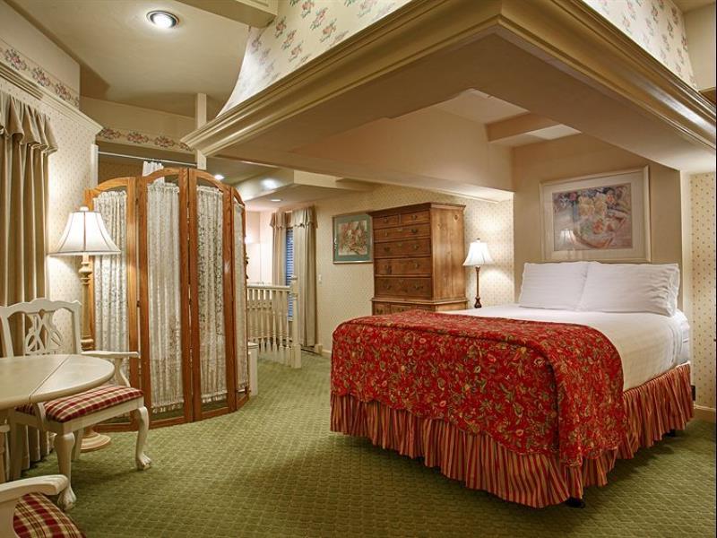 Western Grandma's Feather Bed Mendenhaven